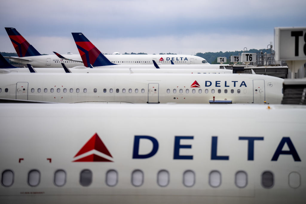 Two Airplanes Collide On Taxiway At Jackson-Hartfield Airport In Georgia