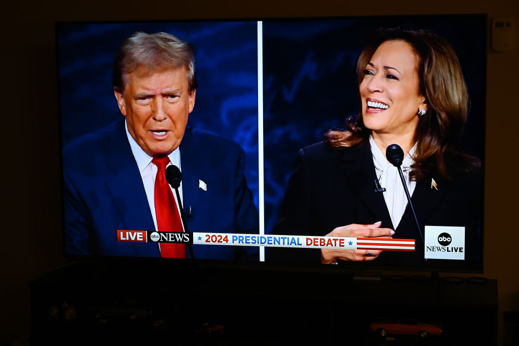 They’re Eating The Pets: The Internet Reacts To The Most Unhinged Presidential Debate Ever Between Kamala Harris & Donald Trump