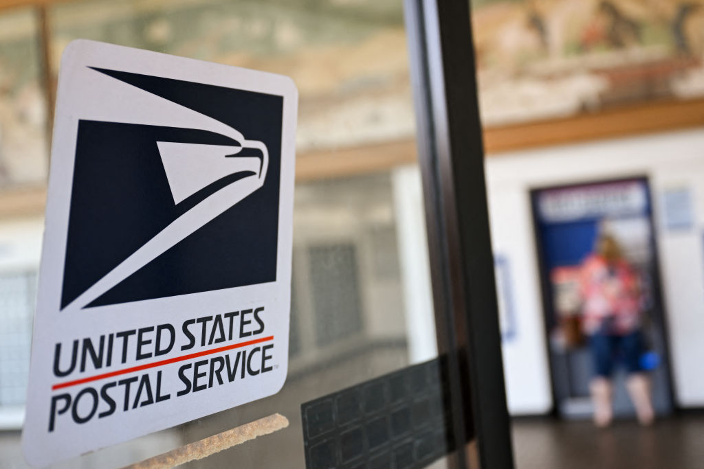 US Postal Service Stops Parcel from China and Hong Kong