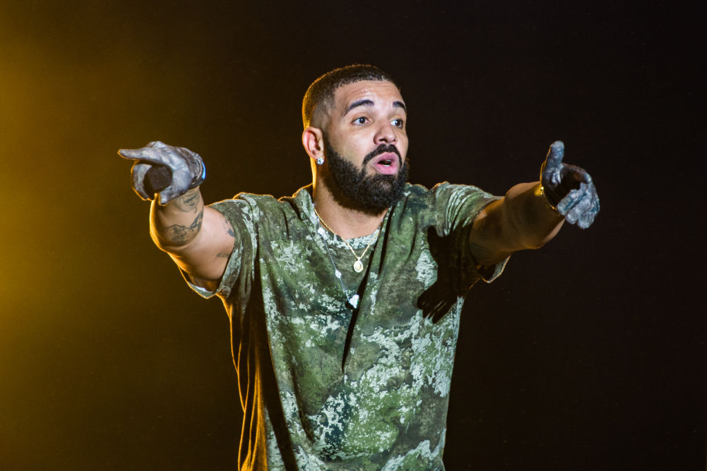 Drake Will Headline All Three Nights Of The Wireless Festival