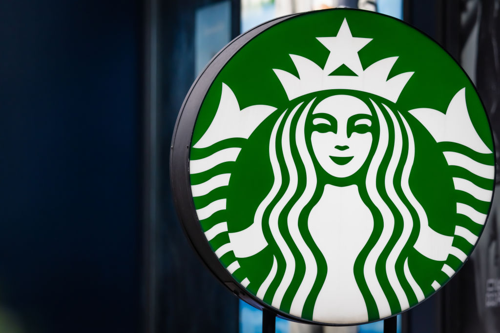 Starbucks to Layoff 1,100 Workers amid Declining Sales